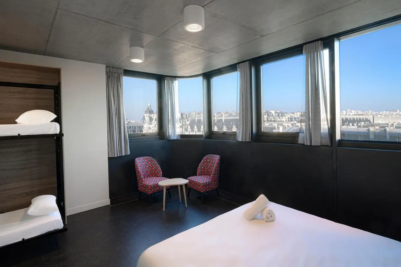 The People - Marais Hostel